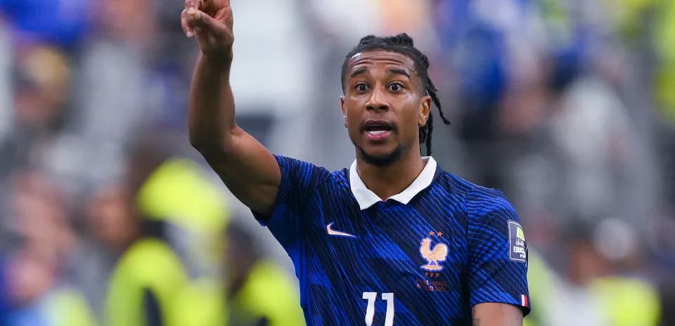 Player gesturing during France national team match