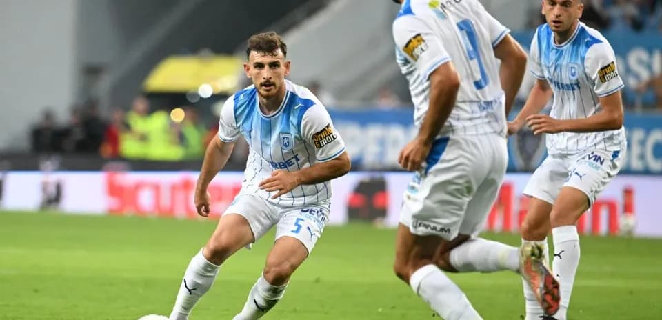 Universitatea Craiova players during a match