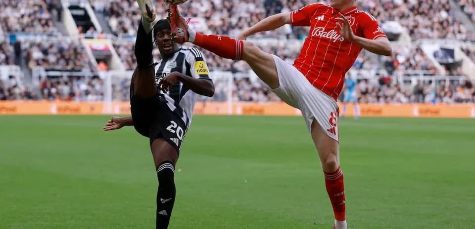 Player kicking the ball during Nottingham Forest vs Newcastle