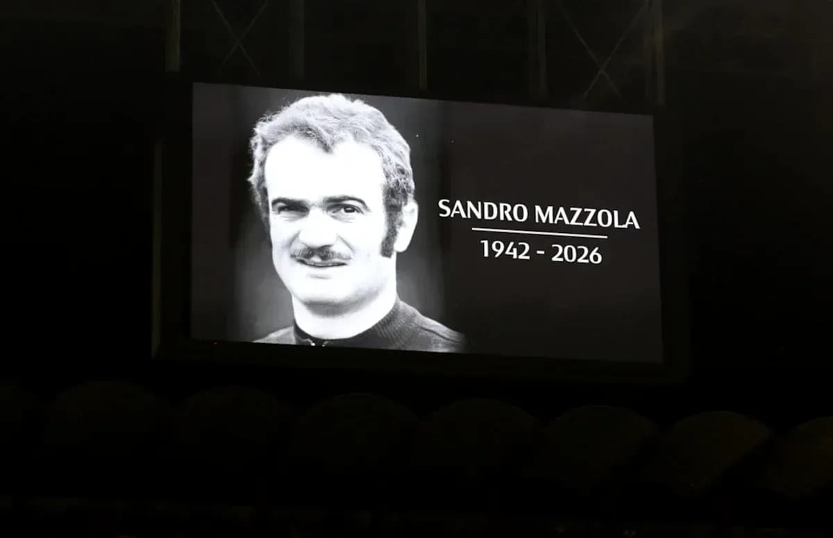 Tribute screen displaying Sandro Mazzola's portrait