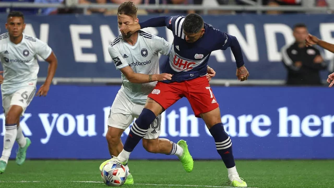 New England II players competing against Chicago Fire II