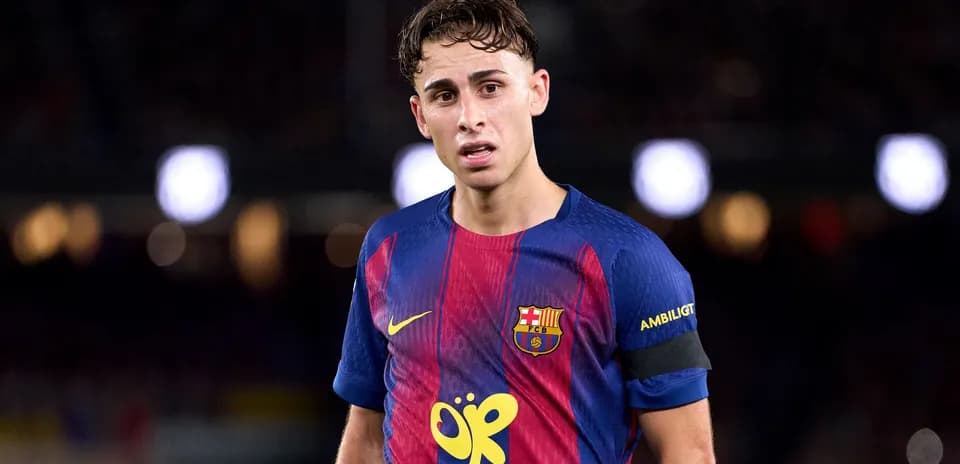Player in FC Barcelona kit during match
