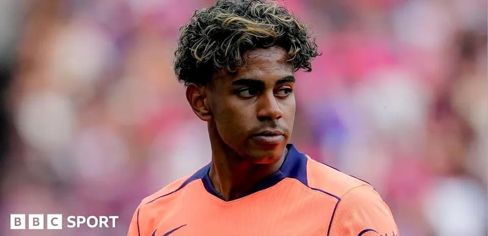 Player in Barcelona kit during match warm-up