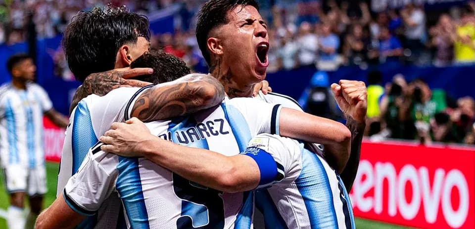 Argentina players celebrating a goal in match
