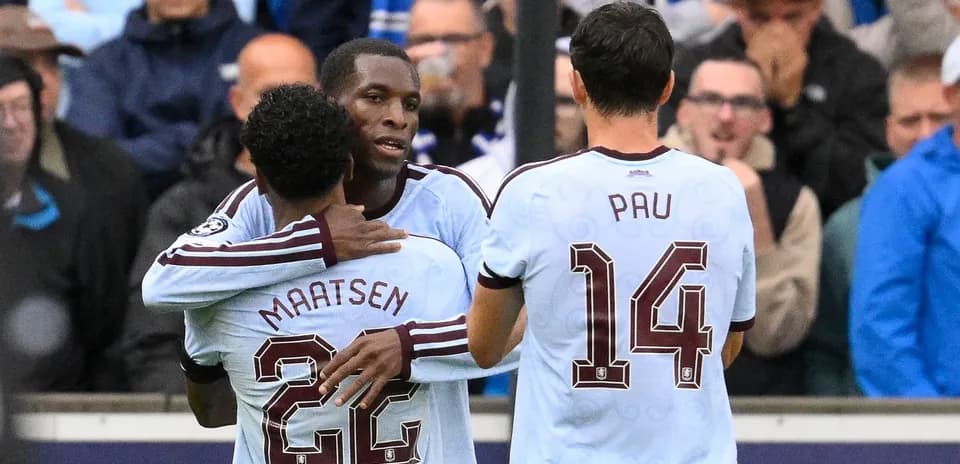 Players celebrating together on the field