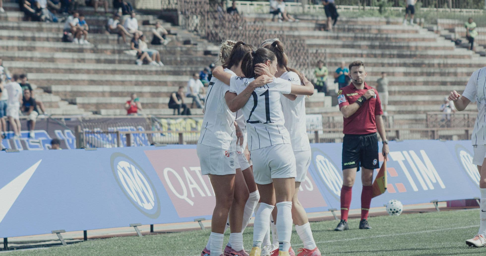 Inter Milano Women celebrating a goal