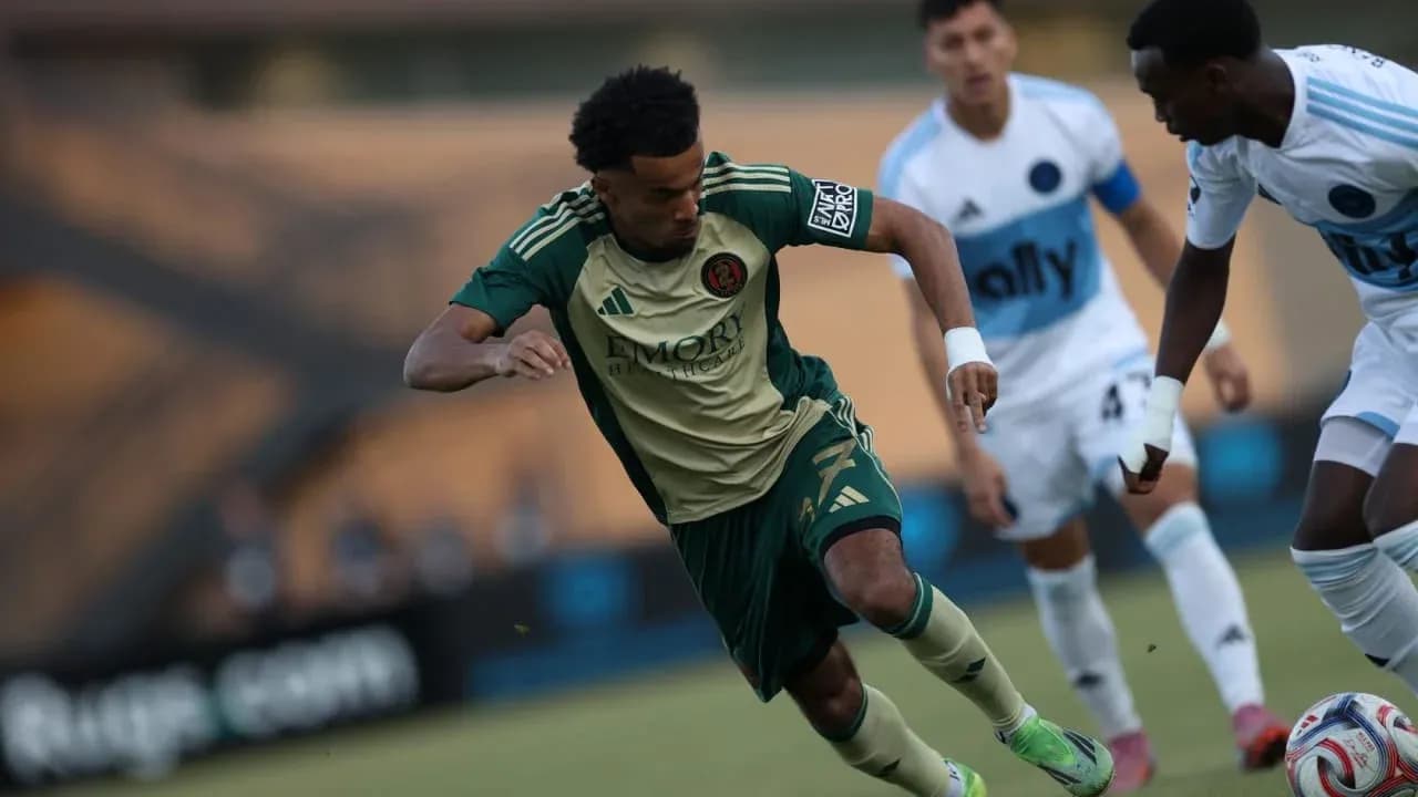 Player dribbling during Atlanta United II match