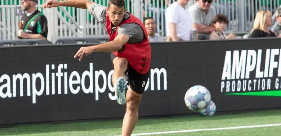 Player practicing before Spokane Velocity match