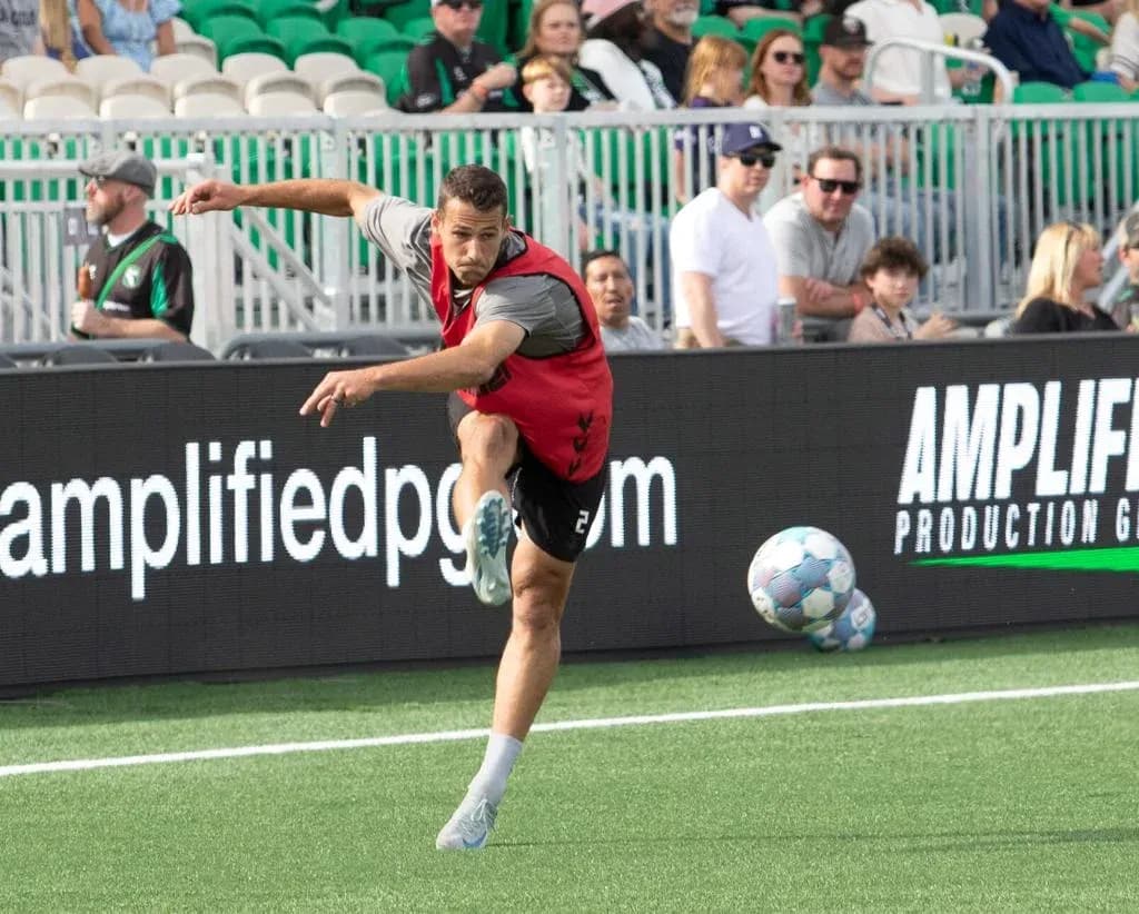 Player practicing before Spokane Velocity match