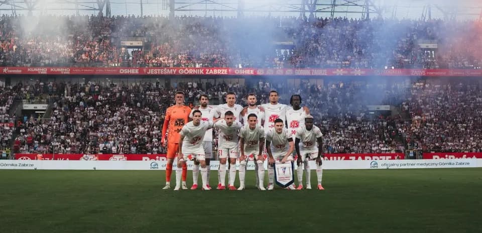 Gornik Zabrze team photo before UEFA match