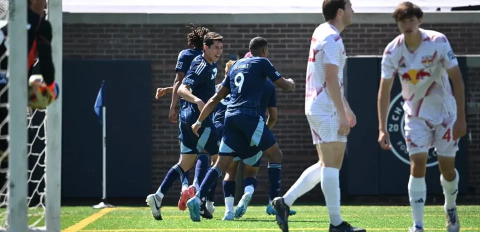 Chattanooga players celebrating a goal against New York RB II
