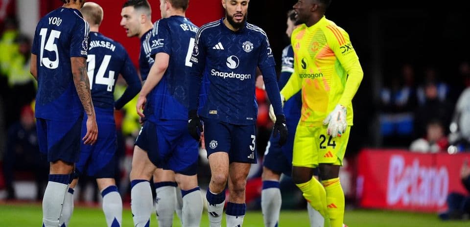 Manchester United players during Premier League match
