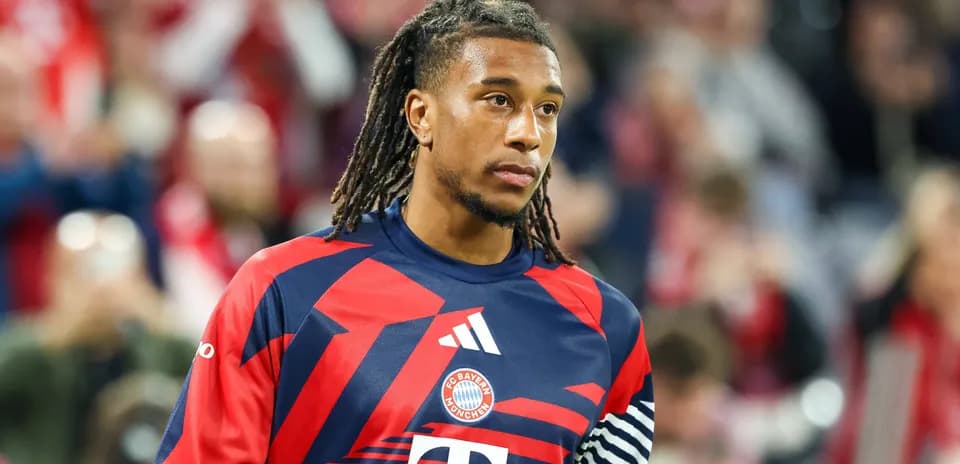 Player in Bayern Munich jersey walking on field