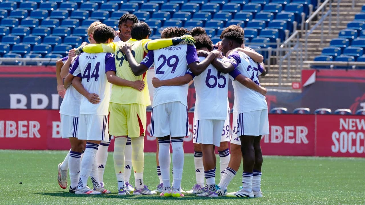 Orlando City II players huddling before match