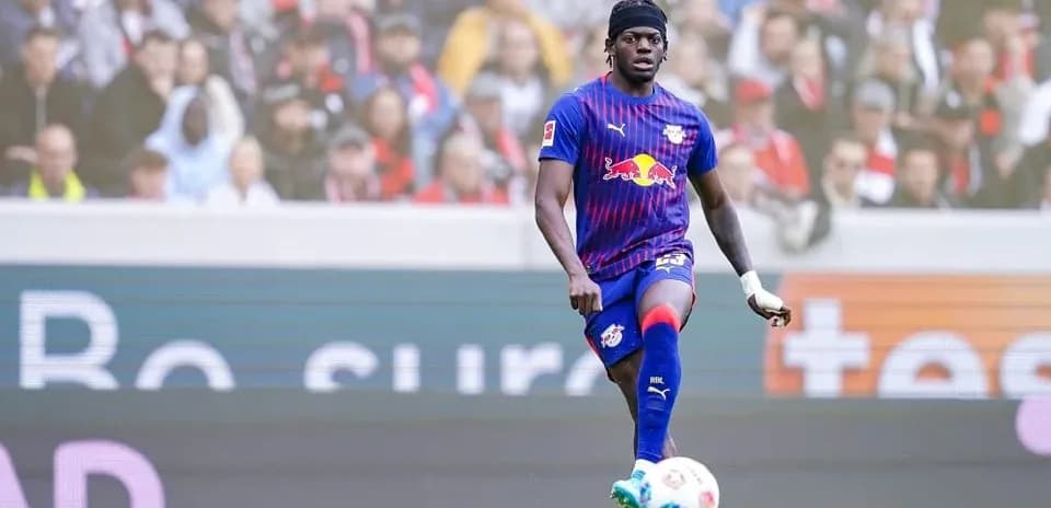 Player in action during Bundesliga match
