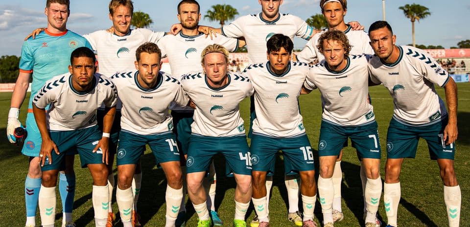 Naples team lineup before the match