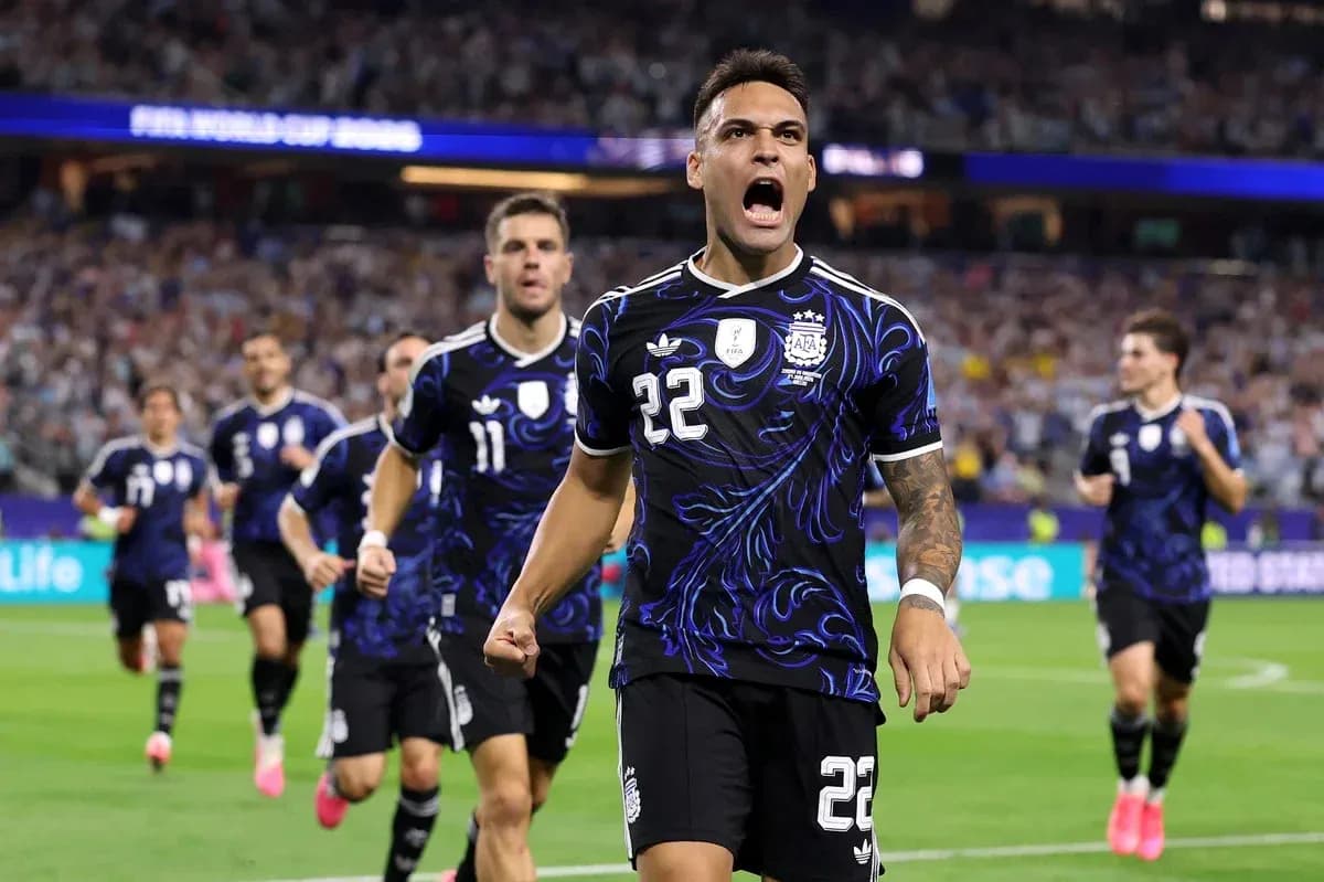 Argentinian players celebrating a goal during match