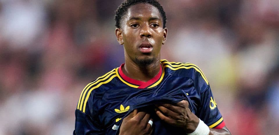 Liverpool Advised to Intervene in Man Utd and Chelsea Pursuit of Arsenal's Myles Lewis-Skelly