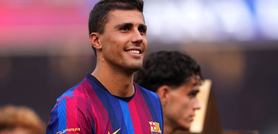 Hansi Flick Confirms Rodri’s Barcelona Debut Against Athletic Club