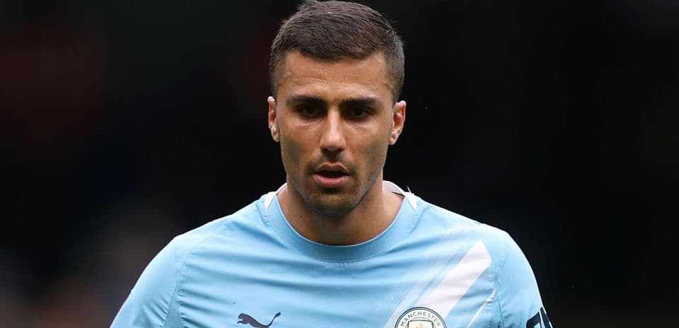 Rodri Arrives in Barcelona to Seal Major Transfer from Manchester City