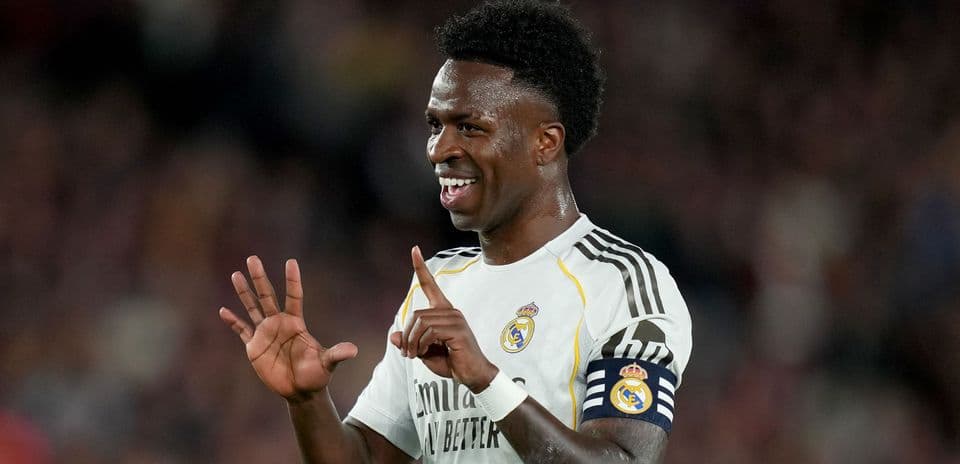 Lee Dixon Sees Arsenal Missing Out on Vinicius Junior as a Strategic Victory
