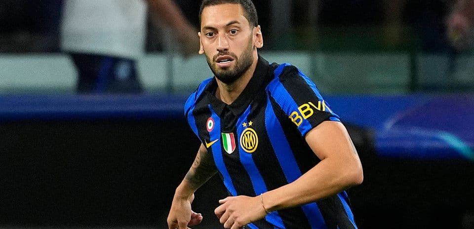 Inter Midfielder Hakan Calhanoglu to Miss Crucial Roma Clash Due to Thigh Injury