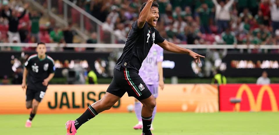 Mexico Tops Group A with Win Over South Korea, Secures World Cup Knockout Spot