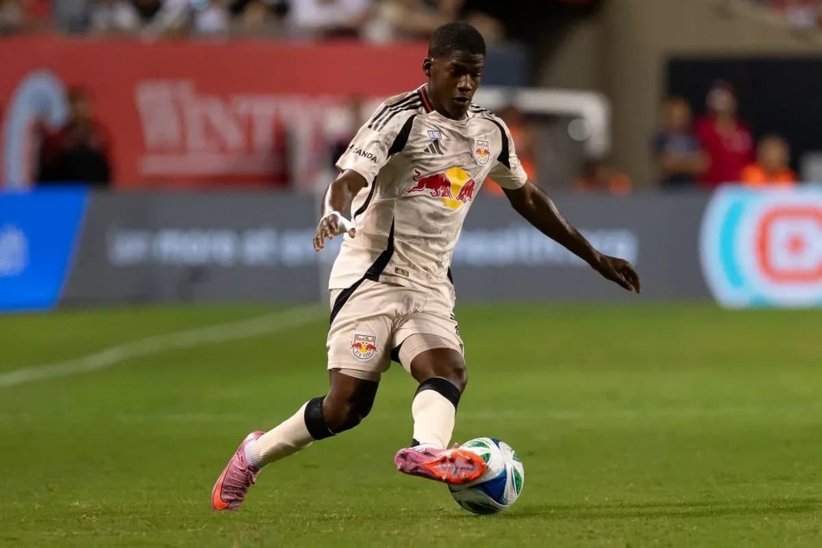 Player from New York RB II dribbling the ball Player from New York RB II dribbling the ball