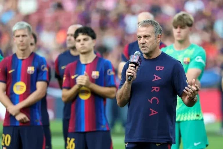 Manager speaking at Barcelona team presentation event Manager speaking at Barcelona team presentation event