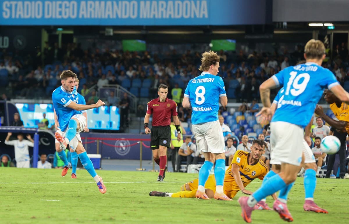 Napoli player shooting during Serie A match Napoli player shooting during Serie A match