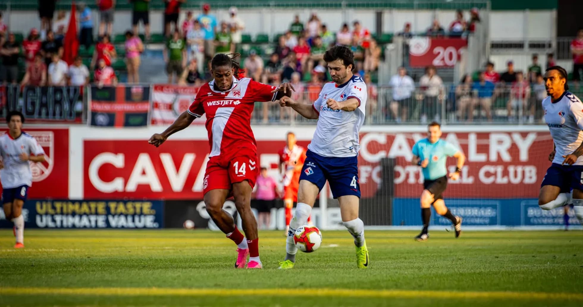 Cavalry FC player challenges Supra du Quebec opponent Cavalry FC player challenges Supra du Quebec opponent