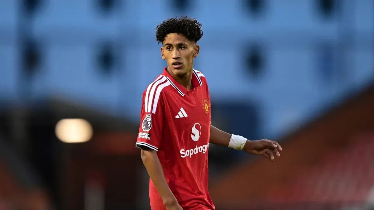 Player in Manchester United kit during match Player in Manchester United kit during match