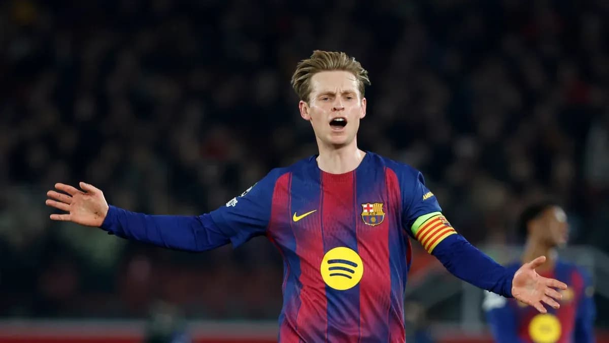 Player gesturing during match with FC Barcelona kit Player gesturing during match with FC Barcelona kit