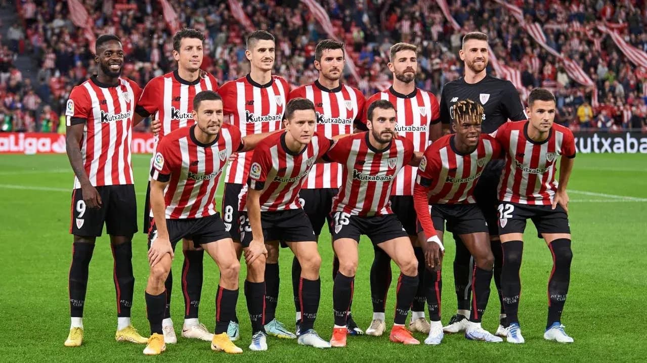 Athletic Club players posing for team photo Athletic Club players posing for team photo