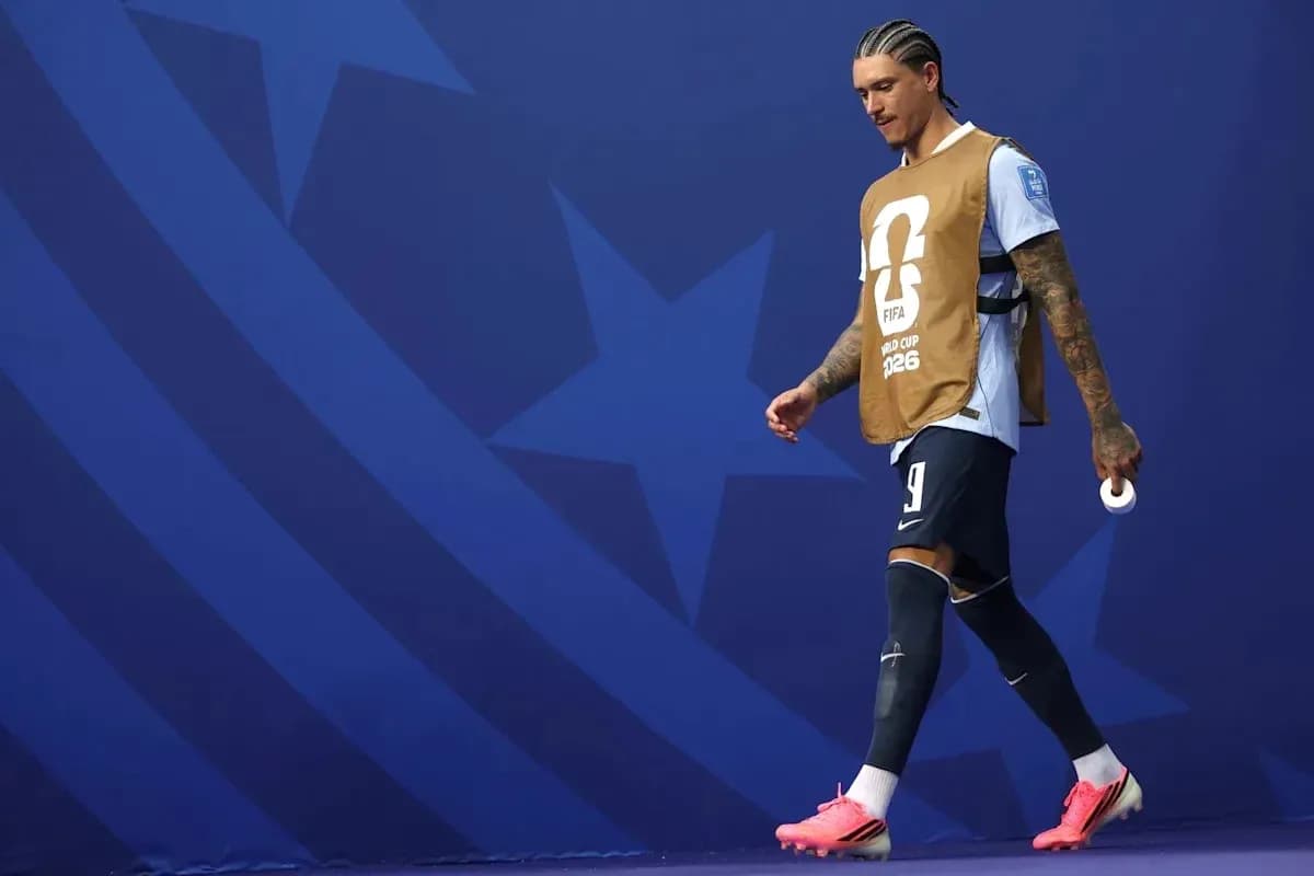 Player walking with training bib before match Player walking with training bib before match