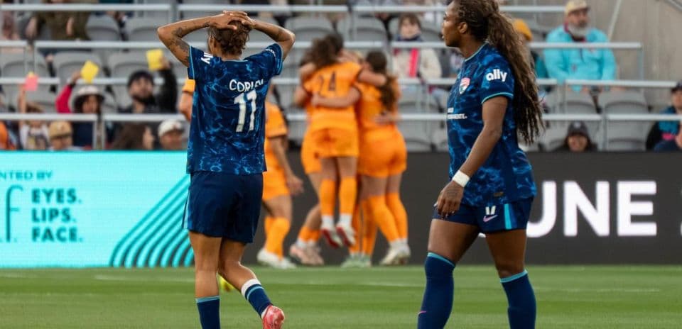 Players reacting during Houston Dash vs San Diego Wave match Players reacting during Houston Dash vs San Diego Wave match