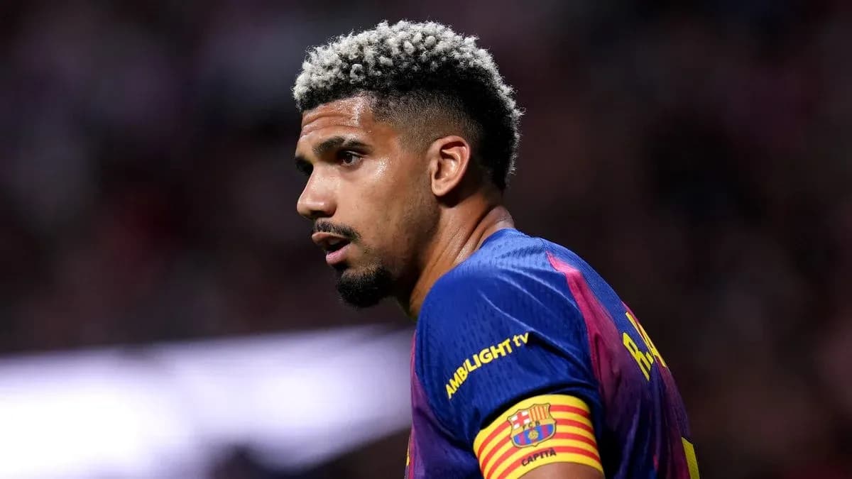 Player in Barcelona jersey during match action Player in Barcelona jersey during match action
