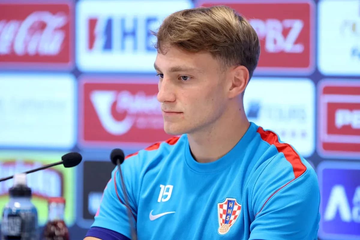 Player in Croatia jersey at press conference Player in Croatia jersey at press conference