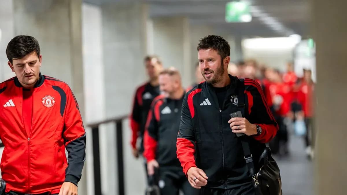 Manchester United players arriving at the stadium Manchester United players arriving at the stadium