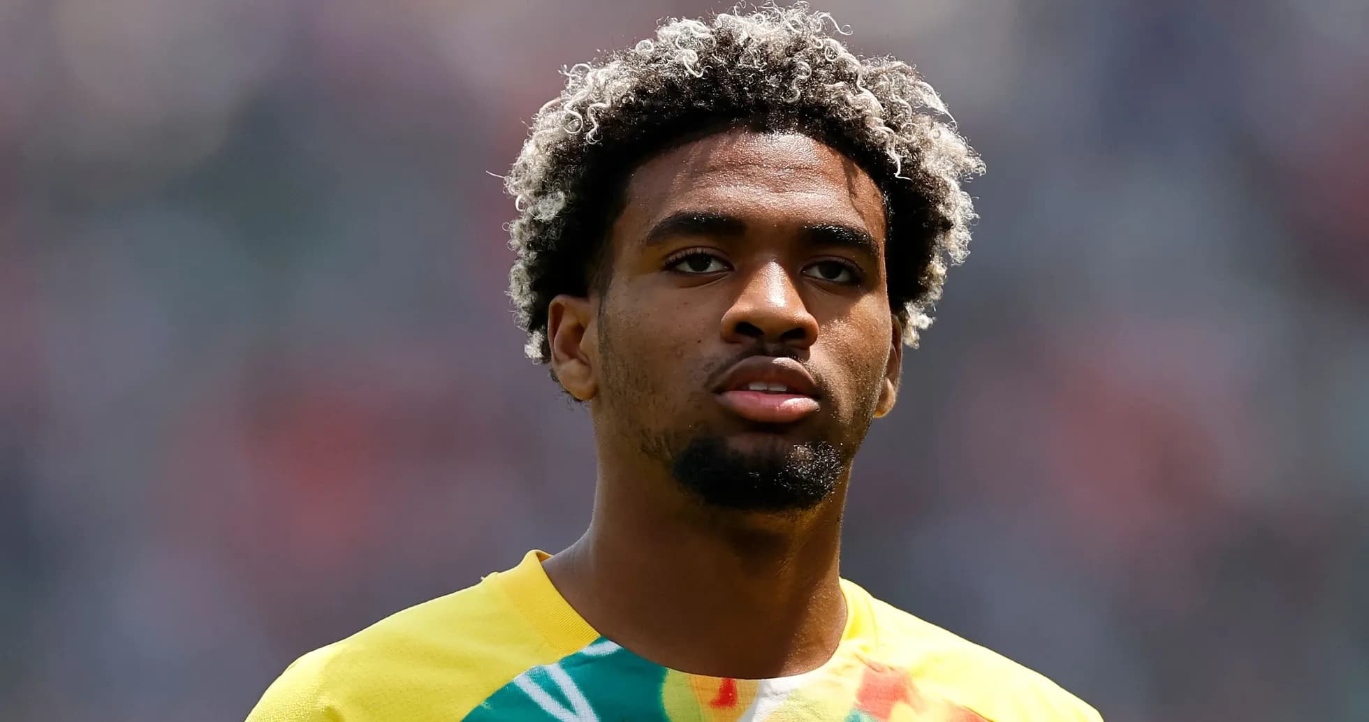 Player wearing colorful jersey before the match Player wearing colorful jersey before the match