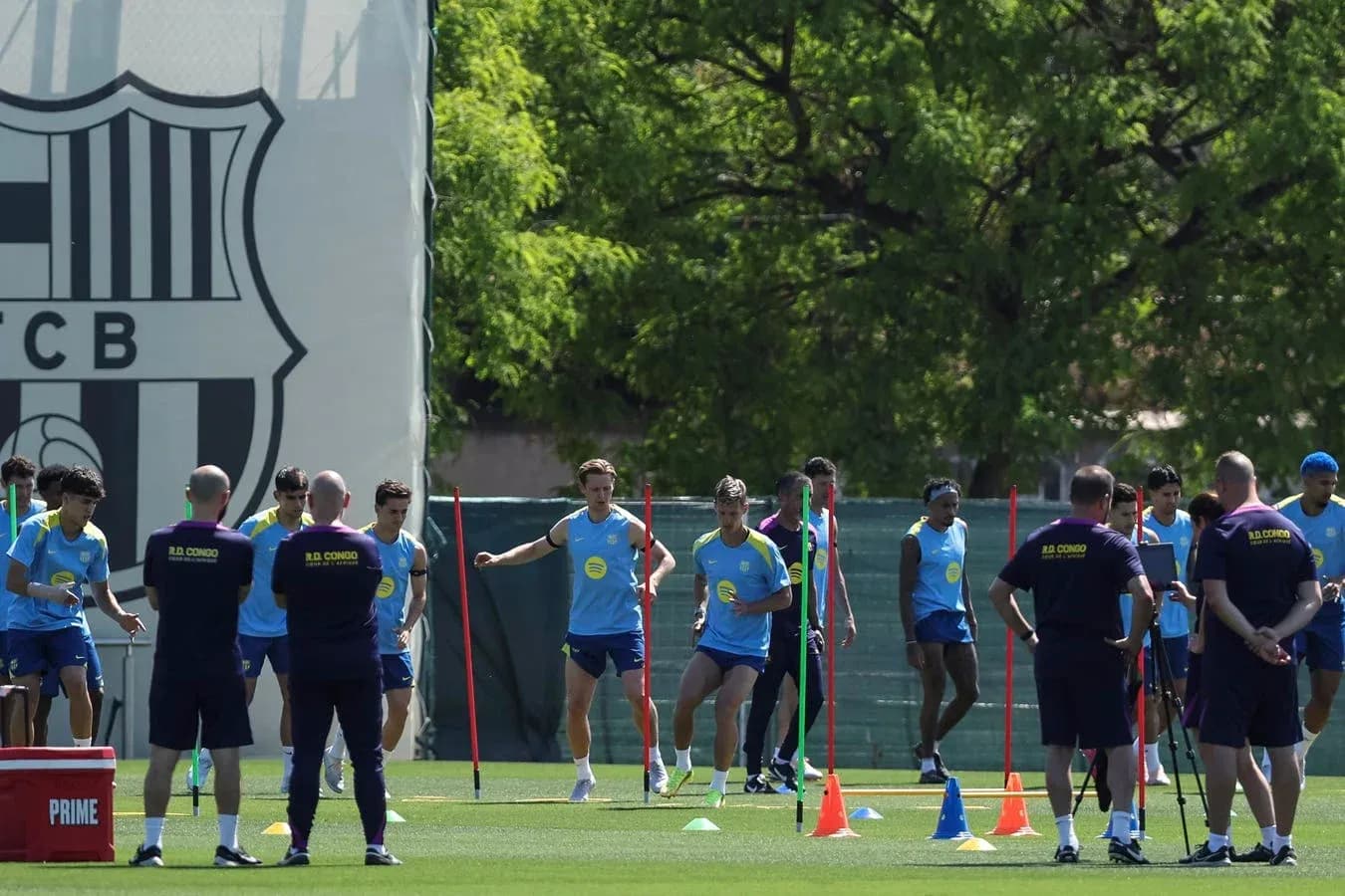FC Barcelona players training on the pitch FC Barcelona players training on the pitch