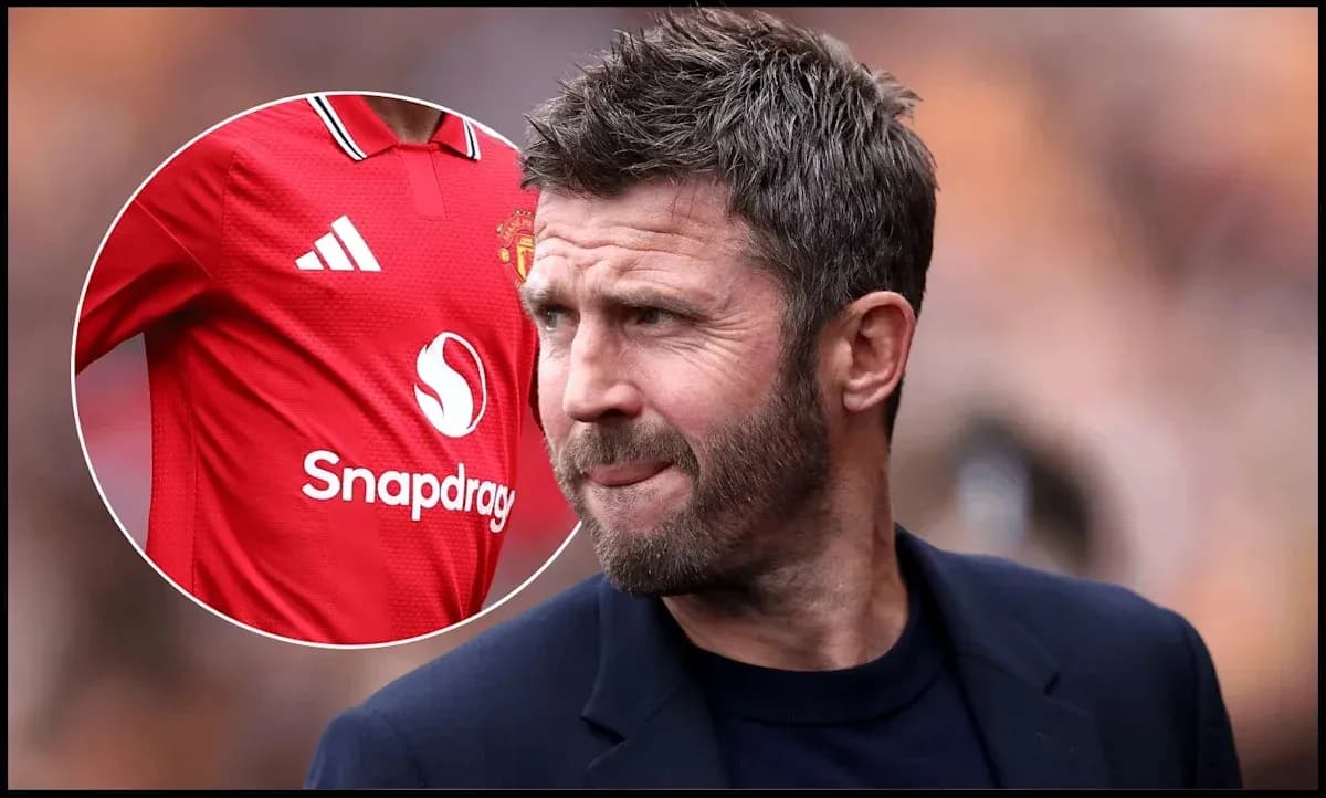 Michael Carrick walking on the pitch at a match Michael Carrick walking on the pitch at a match