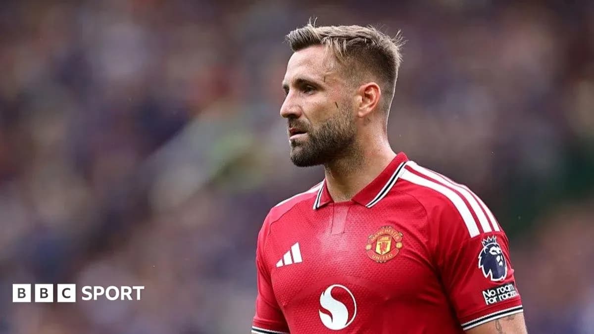 Player in Manchester United kit during match Player in Manchester United kit during match