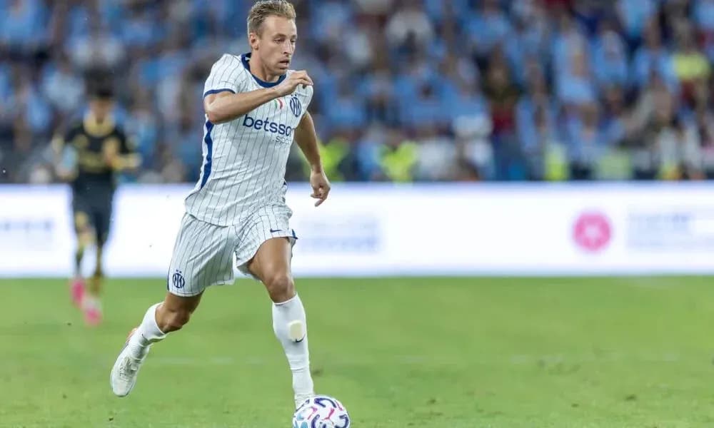 Player running with the ball during match Player running with the ball during match