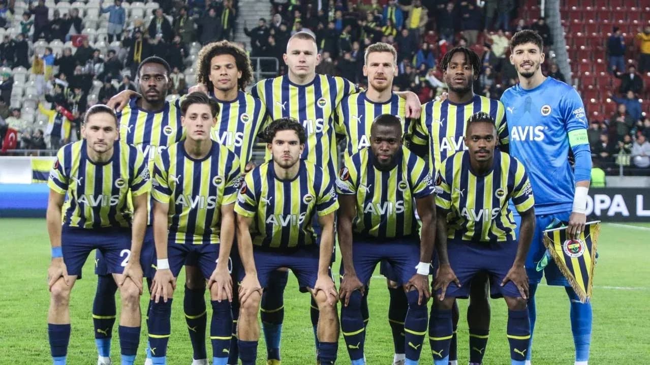 Fenerbahçe team lineup for UEFA match Fenerbahçe team lineup for UEFA match