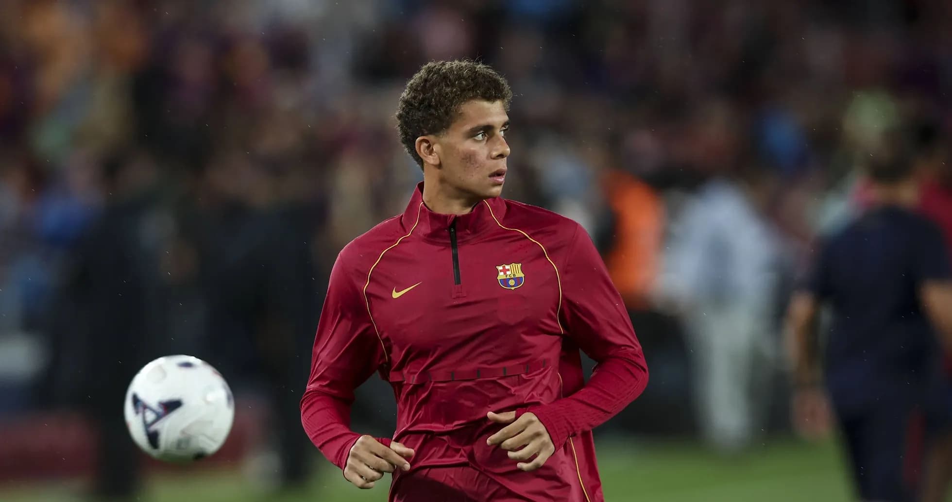 Player warming up in Barcelona training kit Player warming up in Barcelona training kit