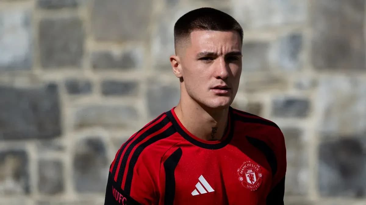 Player wearing Manchester United training kit outdoors Player wearing Manchester United training kit outdoors