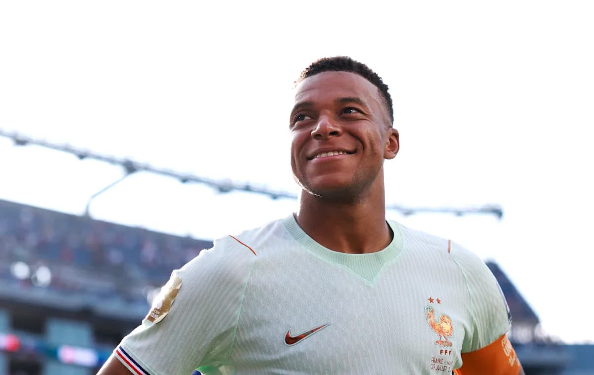 France Advances to World Cup Semifinals with Mbappé and Dembélé Leading the Way France Advances to World Cup Semifinals with Mbappé and Dembélé Leading the Way