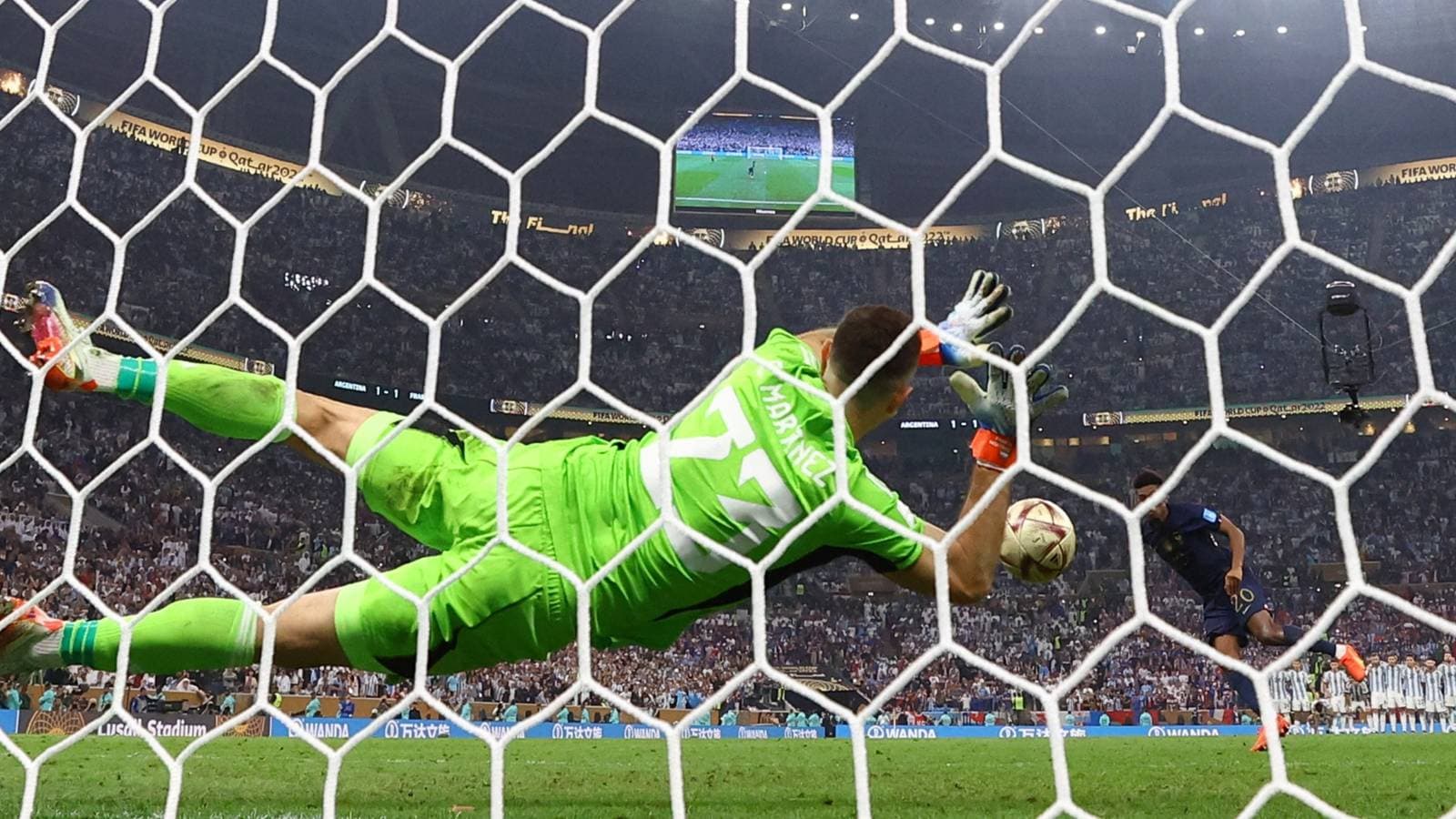 Mastering Penalty Shootouts: Preparation, Strategies & Common Misconceptions Mastering Penalty Shootouts: Preparation, Strategies & Common Misconceptions