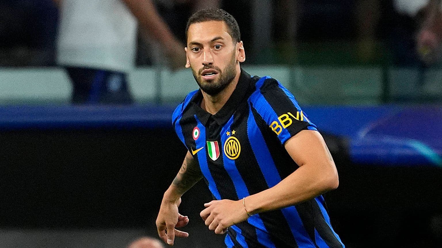 Inter Midfielder Hakan Calhanoglu to Miss Crucial Roma Clash Due to Thigh Injury Inter Midfielder Hakan Calhanoglu to Miss Crucial Roma Clash Due to Thigh Injury